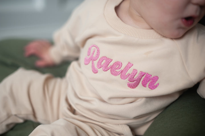 Personalizable Sweatshirt & Jogger Pants Set