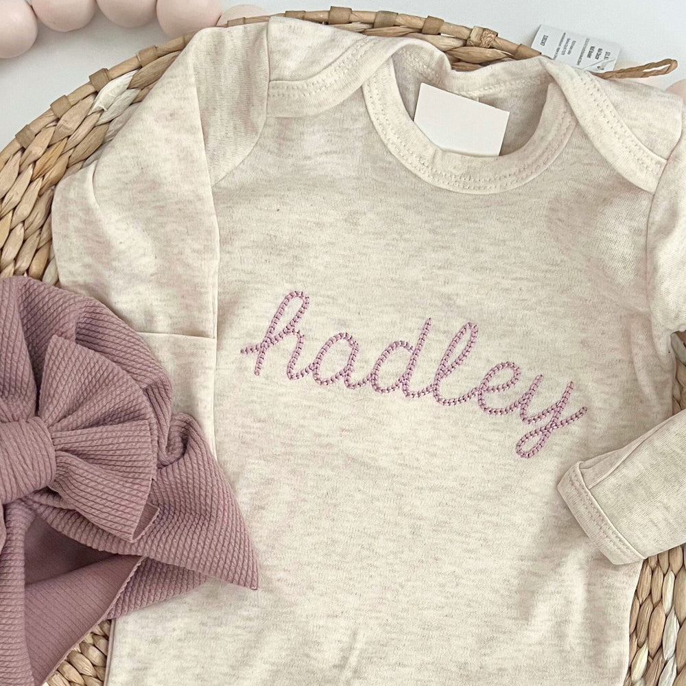 Newborn girl coming home outfit, Name Newborn Outfit, Embroidered Baby Outfit, Hospital Home Outfit, Neutral Custom Baby Outfit,
