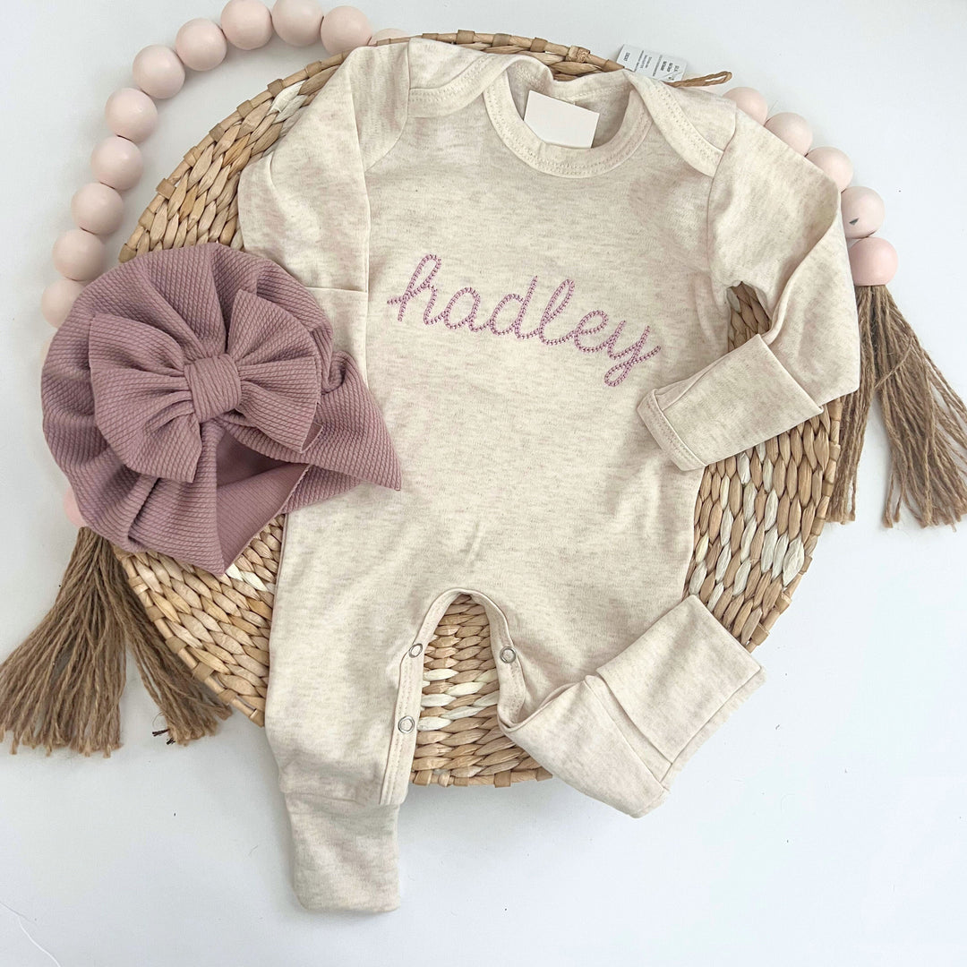 Newborn girl coming home outfit, Name Newborn Outfit, Embroidered Baby Outfit, Hospital Home Outfit, Neutral Custom Baby Outfit,